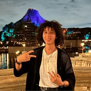 Meet your Posher, Nickolas